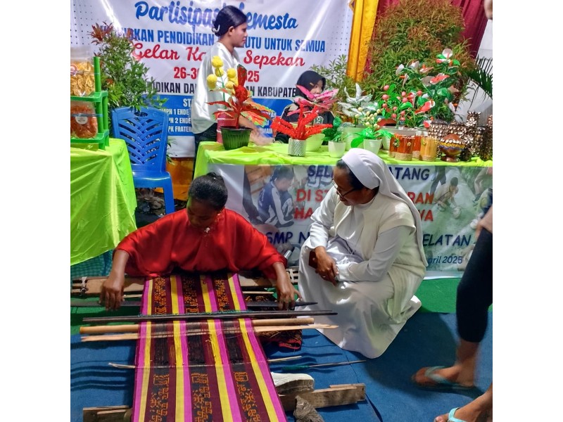 LUAR BIASA, ABON IKAN SMP NEGERI 1 ENDE SELATAN HABIS TERJUAL 