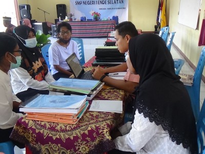 wawancara dengan para guru